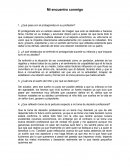 ¿Qué pasa con el protagonista en su profesión?