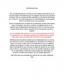 No solo el adolescente es objeto de los diferentes medios informativos que lo amenazan, sino que su entorno se detiene menos en la atención que el adolescente necesita hoy en día. Por eso es que los padres deben tener mayor compromiso en la educación q