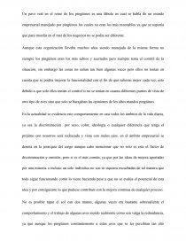 Ensayo del libro un pavo real en el mundo de los pinguinos. Página 2