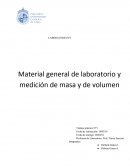 Finalizada esta presentación, se dio comienzo al primer práctico de laboratorio de química, el cual comenzó con una breve explicación de éste y, posteriormente, se llevó a cabo.