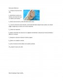 Limar las uñas de la mano derecha, comenzando del dedo chiquito hasta acabar con el dedo pulgar y luego hacer lo mismo con la mano izquierda.