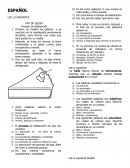 Primero, se muelen las galletas y se mezclan con la mantequilla previamente derretida, para formar una masa que será puesta en un molde.