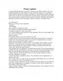La mujer estaba parada frente a la prisión. La prisión era un edificio grande y sucio en la ciudad más grande de un país caliente