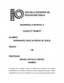 El trompo es un juguete a base de madera que consiste en una peonza acompañada de una cuerda