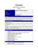 Emplea la síntesis, el análisis, la abstracción y la creatividad en la solución de problemas y realización de proyectos