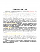 La clasificación de los seres vivos en los cinco reinos reconocidos actualmente por la biología: animal, protista, vegetal, bacteria y hongos
