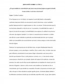 ¿En qué medida los conocimientos que posee una persona juegan un papel al decidir si una acción es correcta o incorrecta?