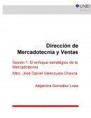 LAS ESTRATEGIAS DE STARBUCKS Y SUS BUYERS FIELES