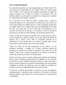 En el transcurso de su charla nos habla y muestra fotos y videos de incidencias pasadas en su vida personal y la relación que estas tenían en el tema tocado