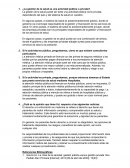 ¿La gestión de la salud es una actividad pública o privada?